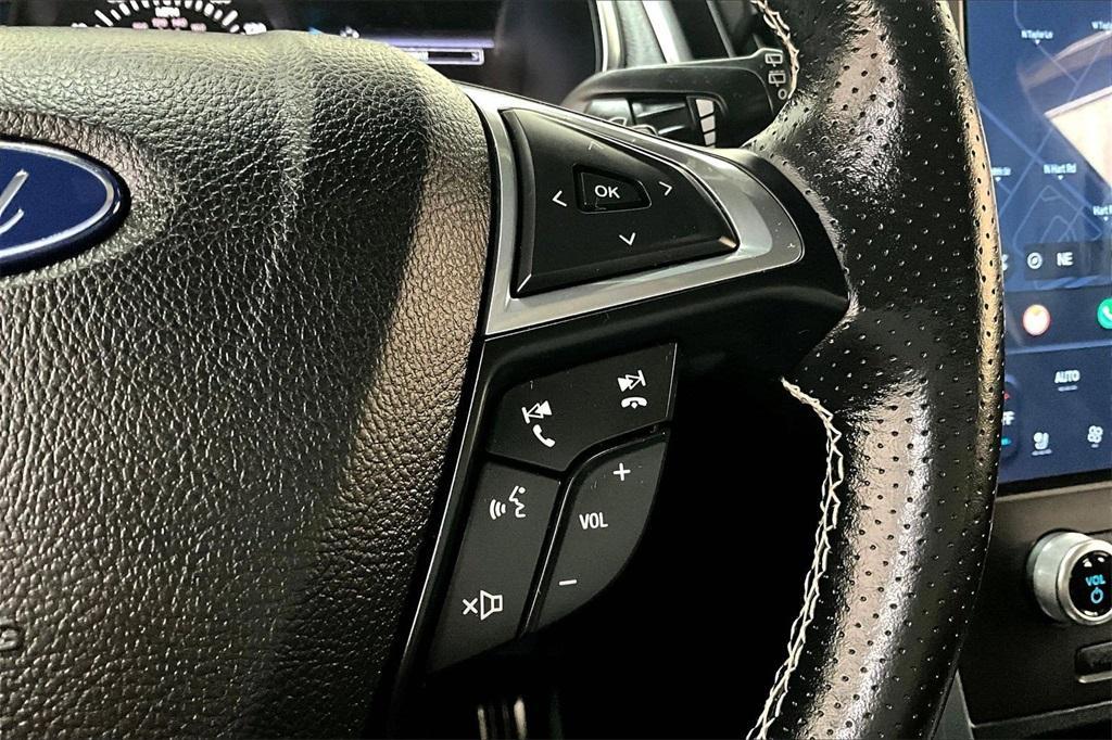 used 2021 Ford Edge car, priced at $30,000