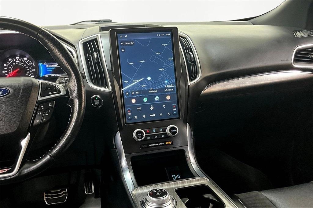 used 2021 Ford Edge car, priced at $30,000