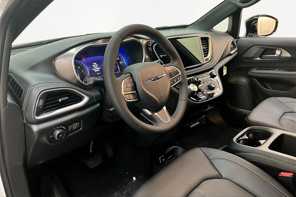 new 2026 Chrysler Pacifica car, priced at $38,597