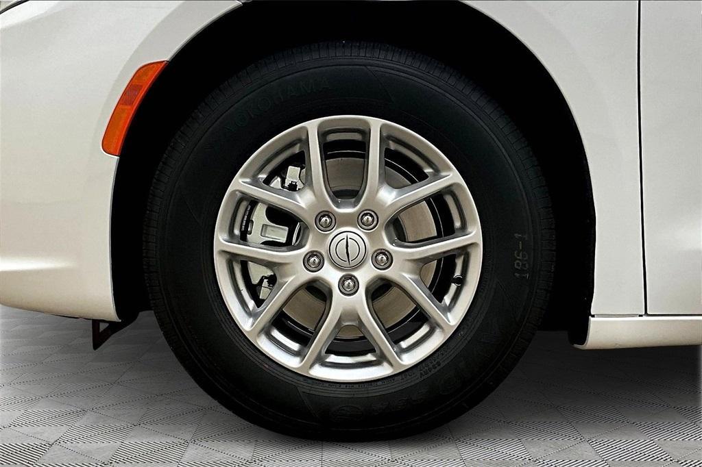 new 2026 Chrysler Pacifica car, priced at $38,597