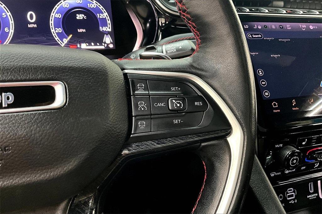 used 2022 Jeep Grand Cherokee car, priced at $28,900