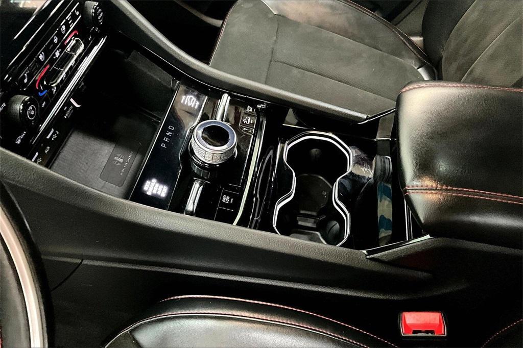 used 2022 Jeep Grand Cherokee car, priced at $28,900