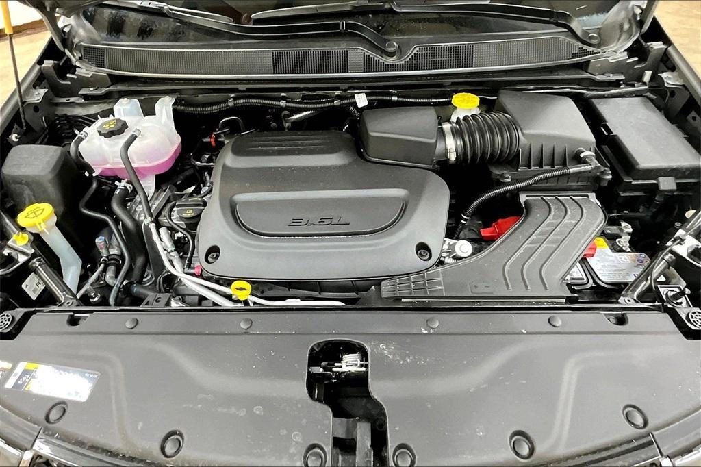 new 2025 Chrysler Pacifica car, priced at $39,490