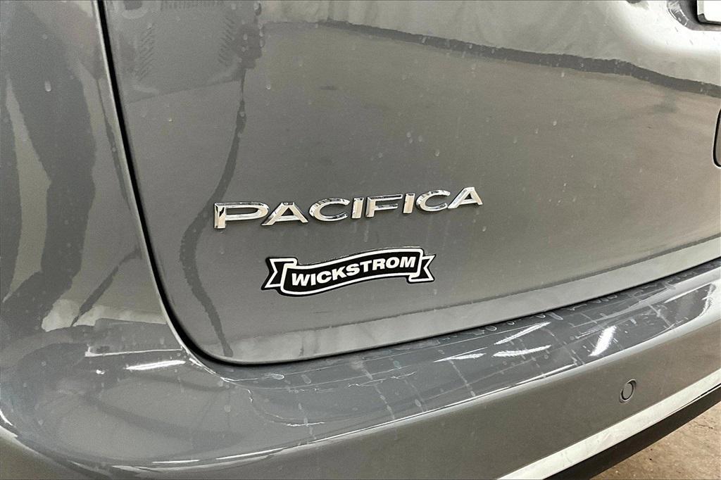 new 2025 Chrysler Pacifica car, priced at $39,490