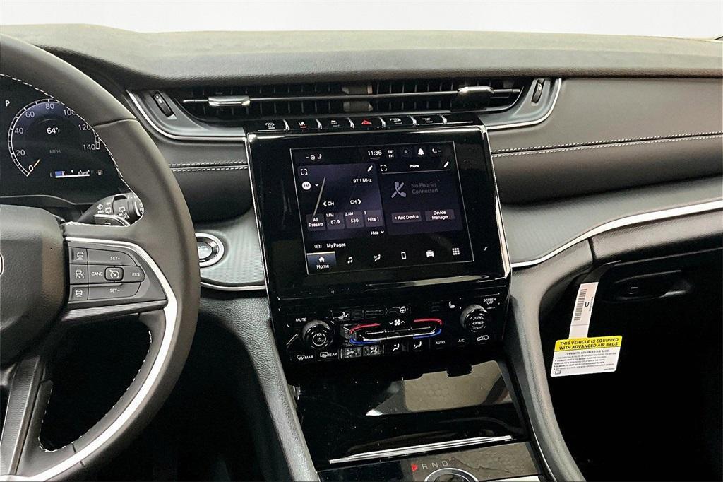 new 2025 Jeep Grand Cherokee car, priced at $41,716