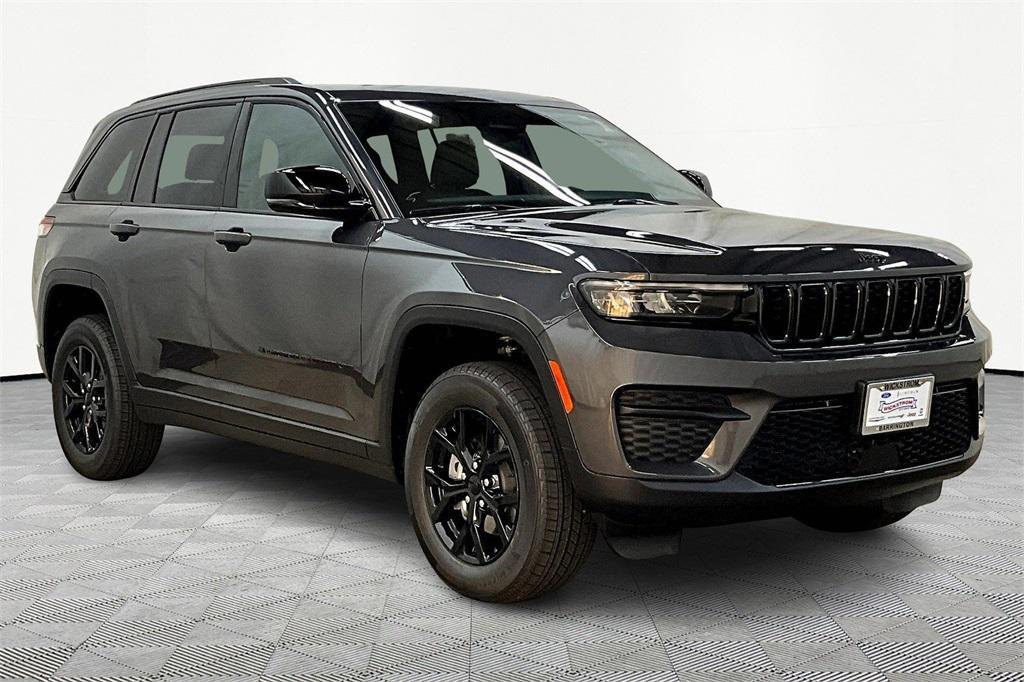 new 2025 Jeep Grand Cherokee car, priced at $41,716