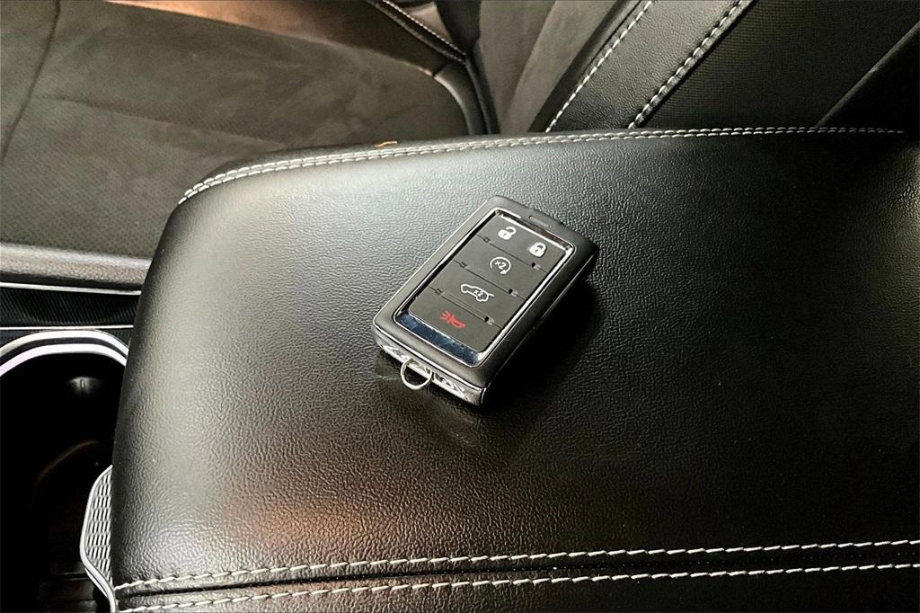 used 2025 Jeep Grand Cherokee L car, priced at $38,900