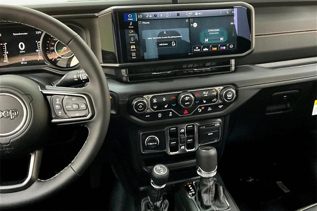 new 2025 Jeep Gladiator car, priced at $43,322