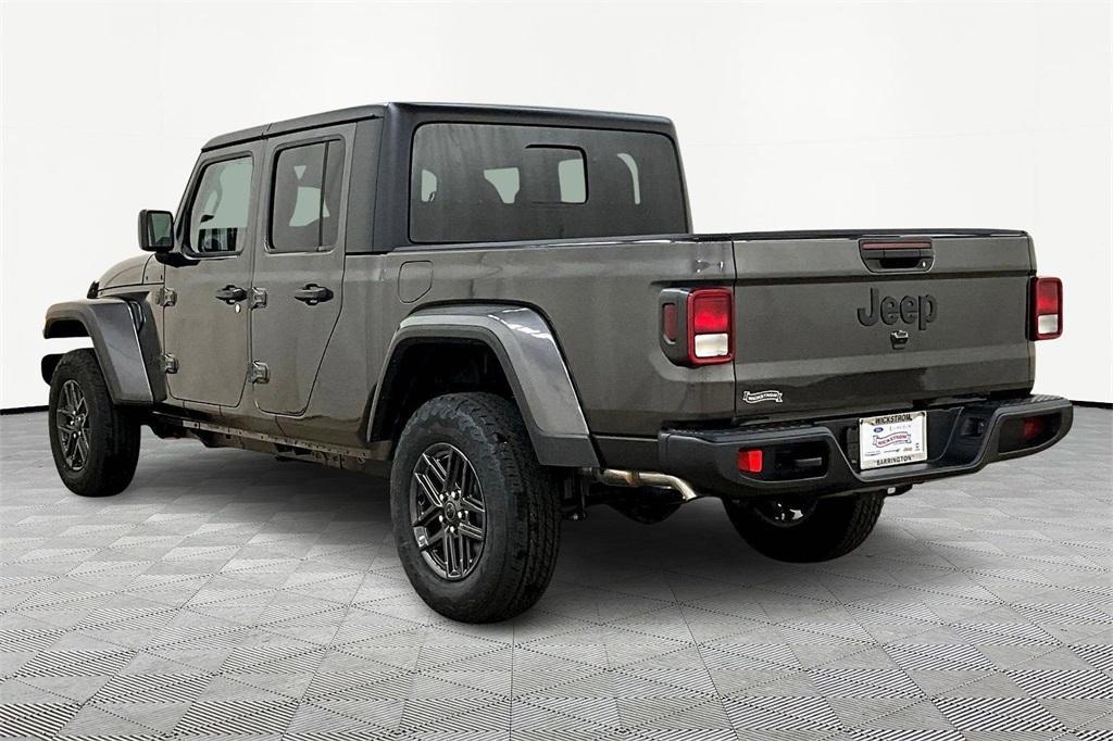 new 2026 Jeep Gladiator car, priced at $48,225