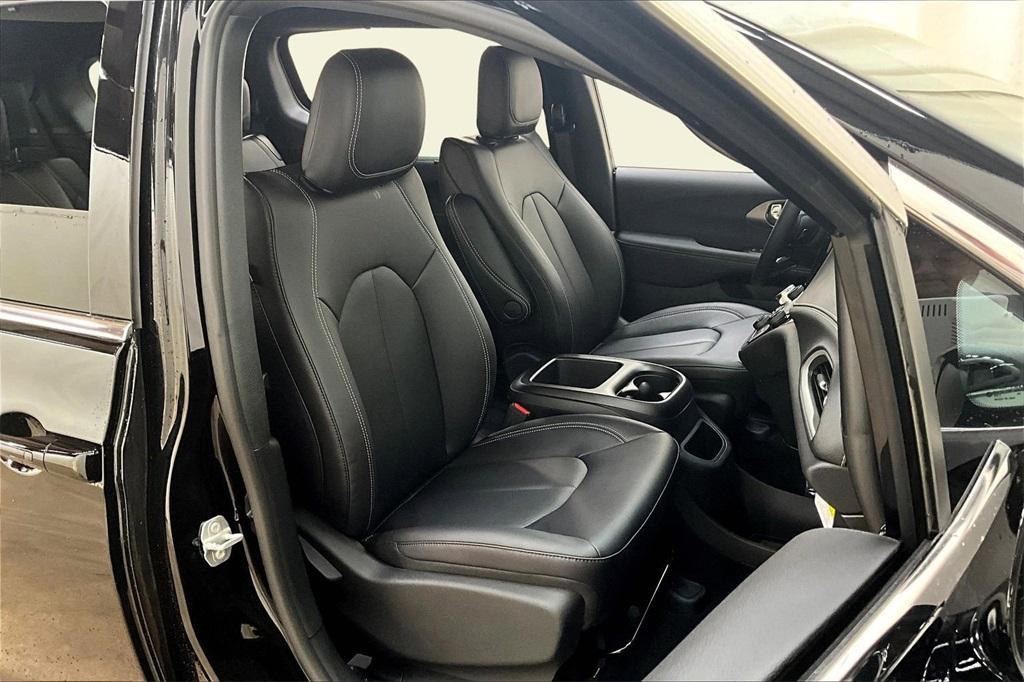 new 2026 Chrysler Pacifica car, priced at $38,597