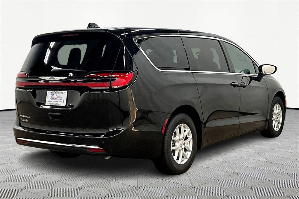new 2026 Chrysler Pacifica car, priced at $38,597