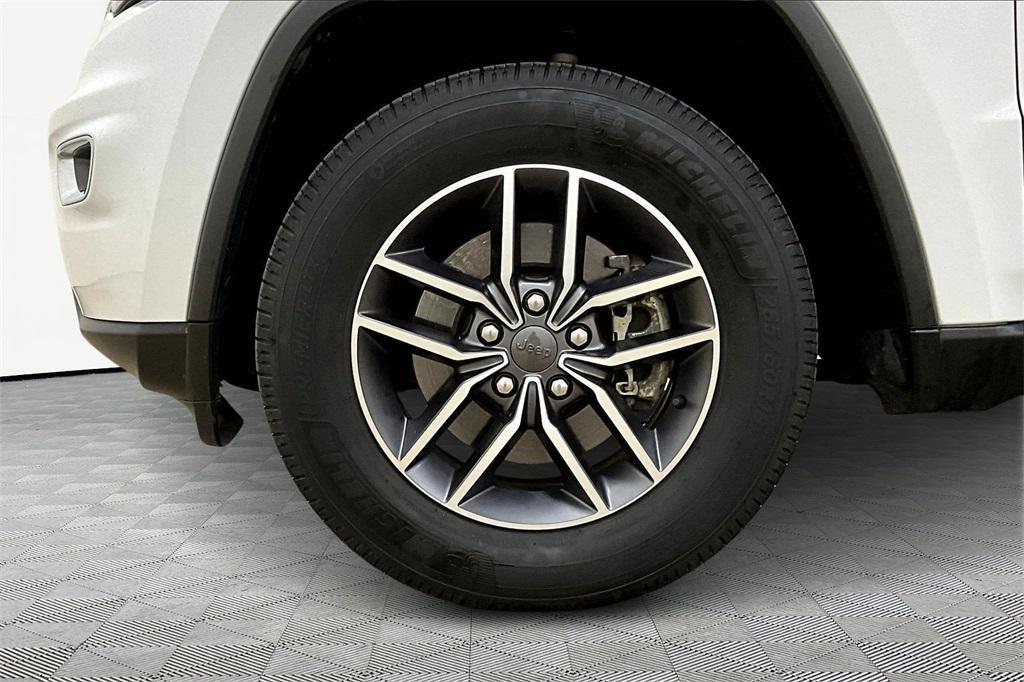 used 2021 Jeep Grand Cherokee car, priced at $22,900