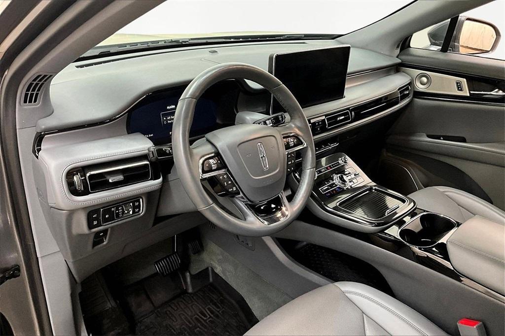 used 2022 Lincoln Nautilus car, priced at $37,000