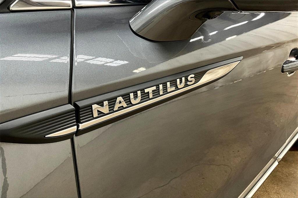 used 2022 Lincoln Nautilus car, priced at $37,000