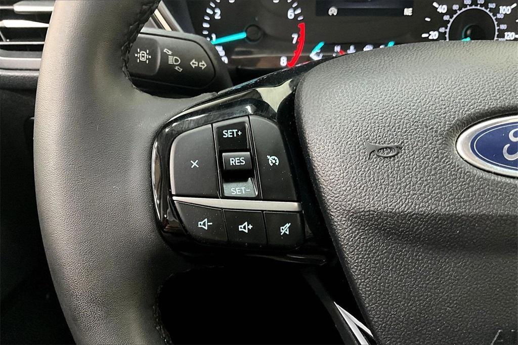 used 2022 Ford Escape car, priced at $22,900