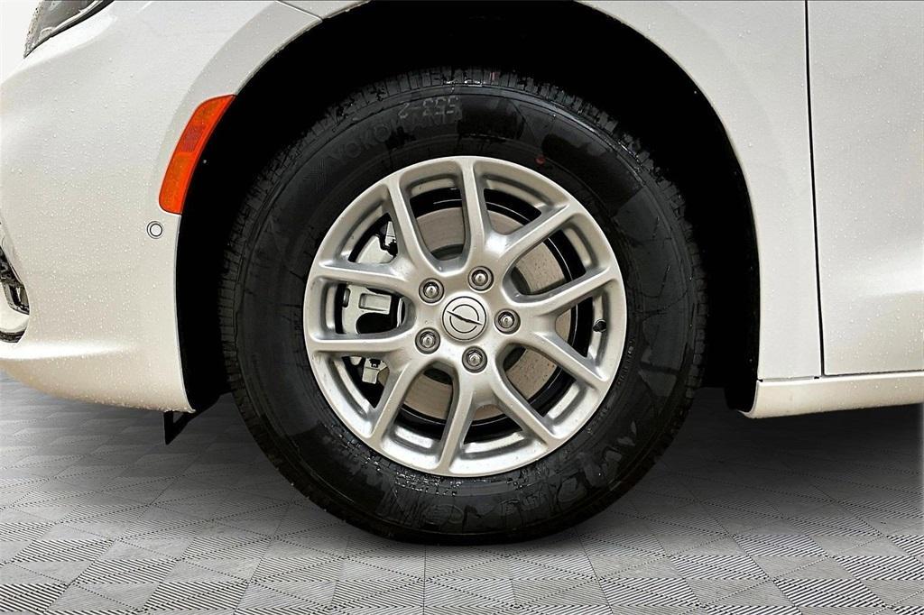 new 2026 Chrysler Pacifica car, priced at $43,145