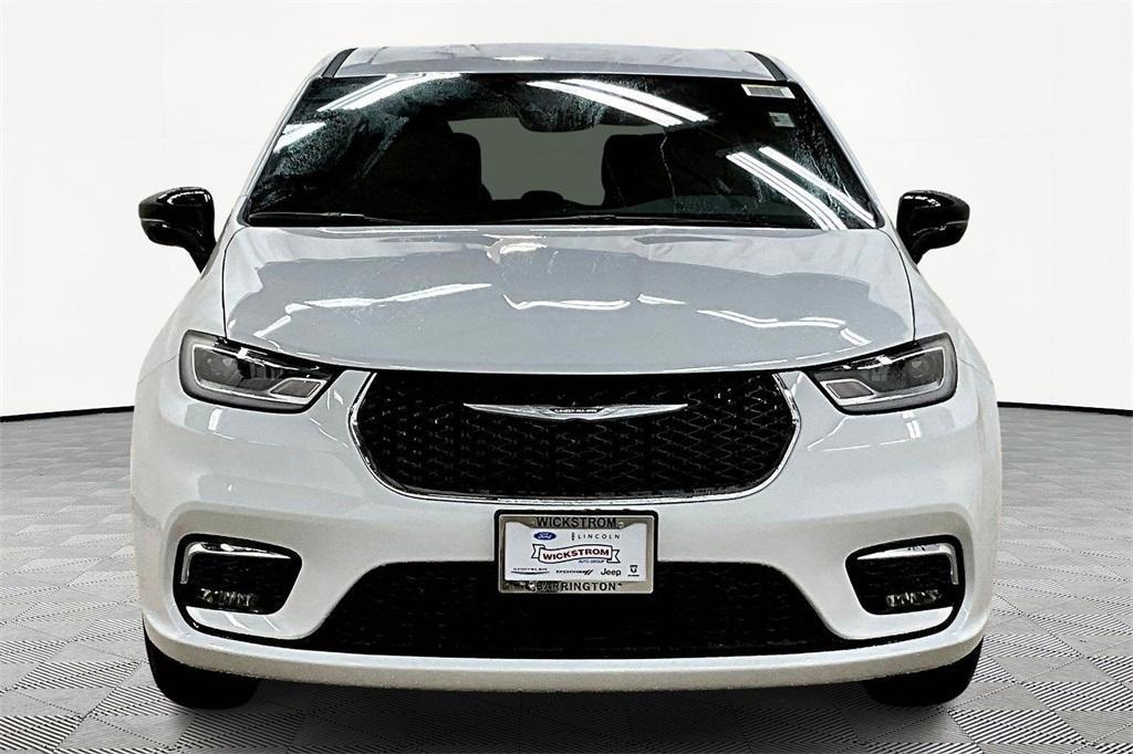 new 2026 Chrysler Pacifica car, priced at $43,145