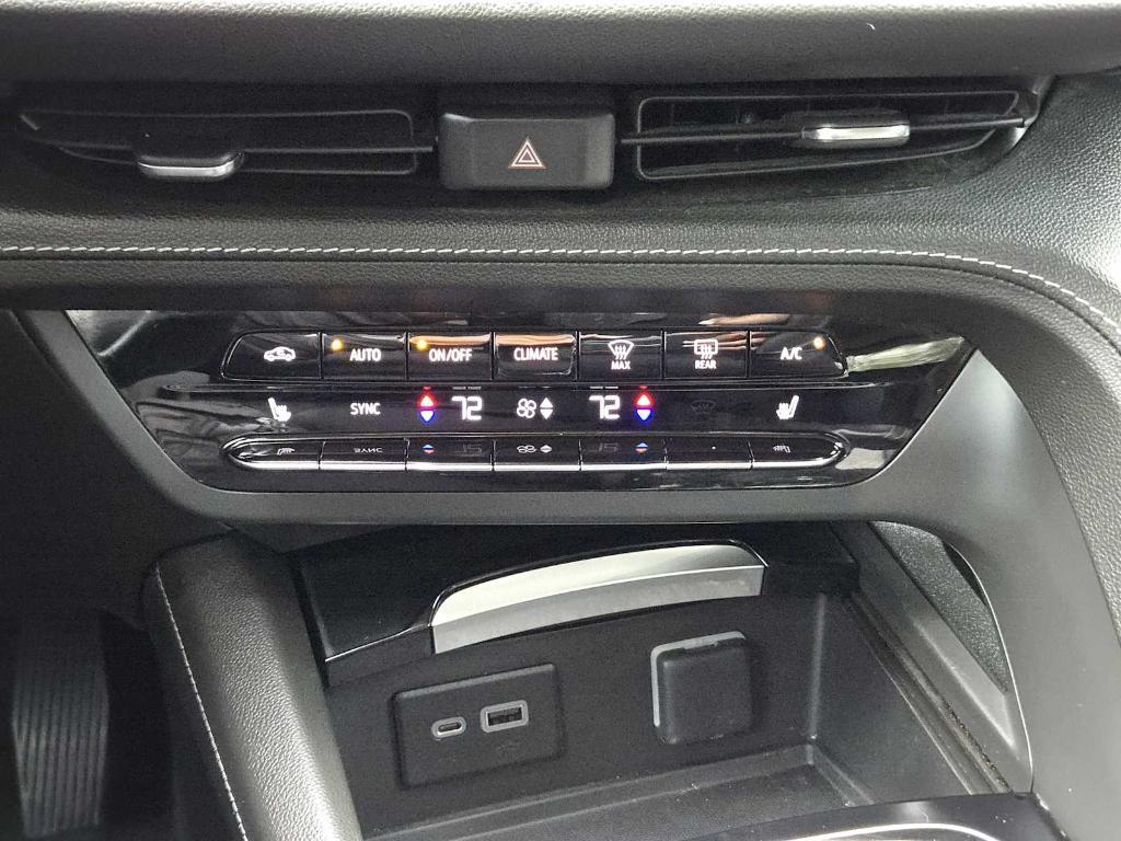 used 2022 Buick Envision car, priced at $19,577