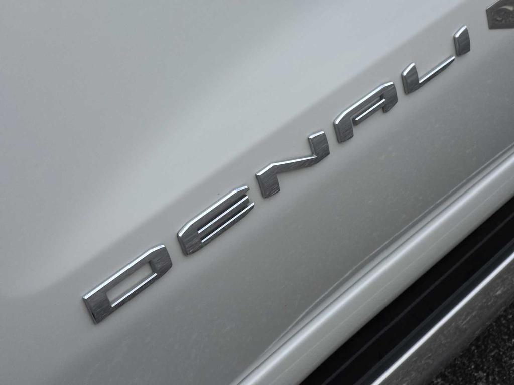 used 2023 GMC Sierra 1500 car, priced at $67,577
