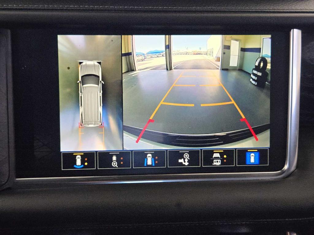 used 2023 GMC Yukon car, priced at $55,577