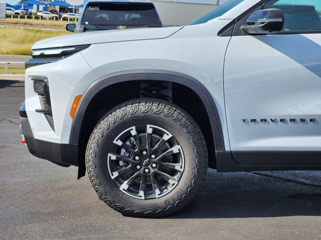 new 2026 Chevrolet Traverse car, priced at $55,511