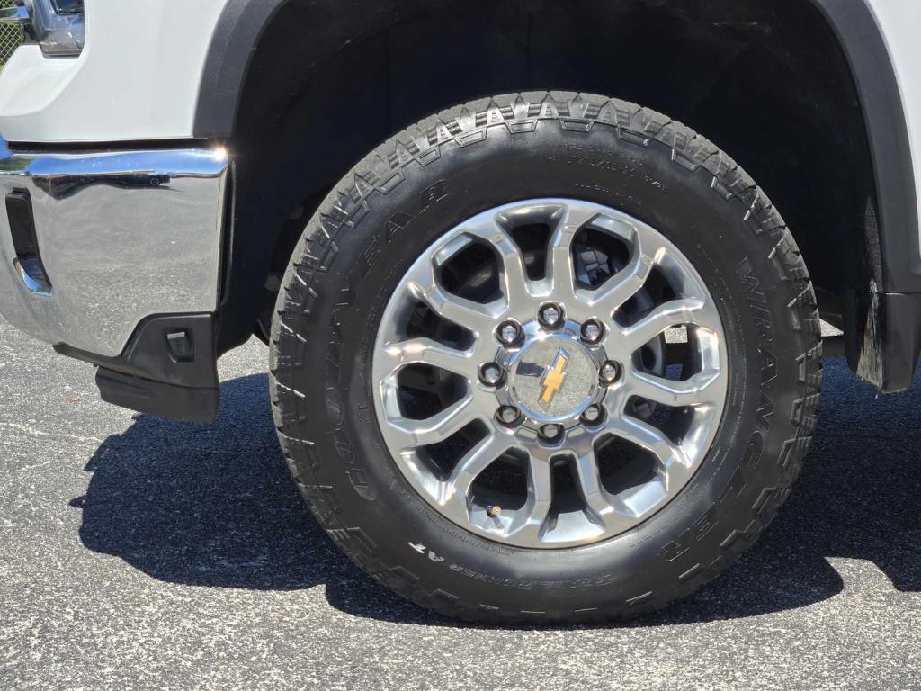 used 2024 Chevrolet Silverado 2500 car, priced at $67,577