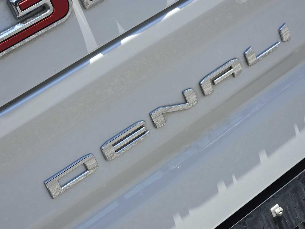 used 2022 GMC Sierra 1500 car, priced at $53,177