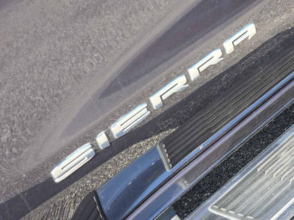 used 2022 GMC Sierra 1500 car, priced at $43,995