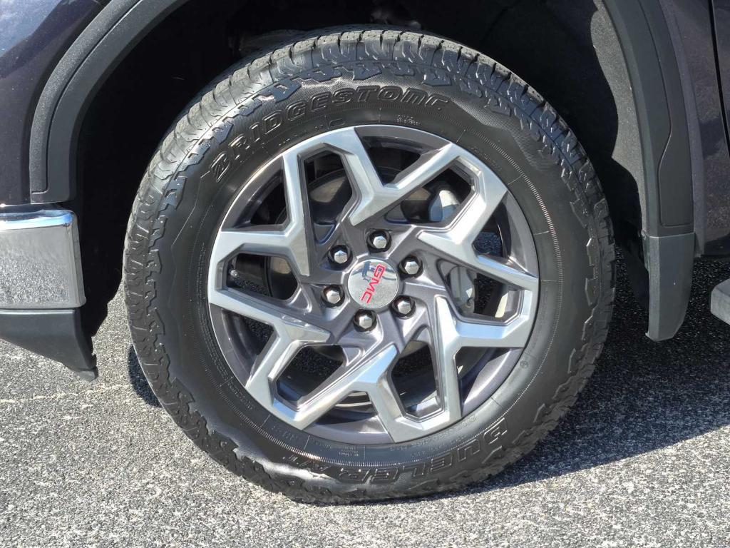 used 2022 GMC Sierra 1500 car, priced at $43,995
