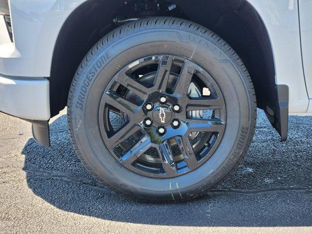 new 2025 Chevrolet Silverado 1500 car, priced at $40,240