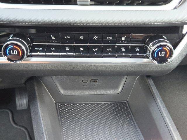 new 2026 Chevrolet Equinox car, priced at $32,530