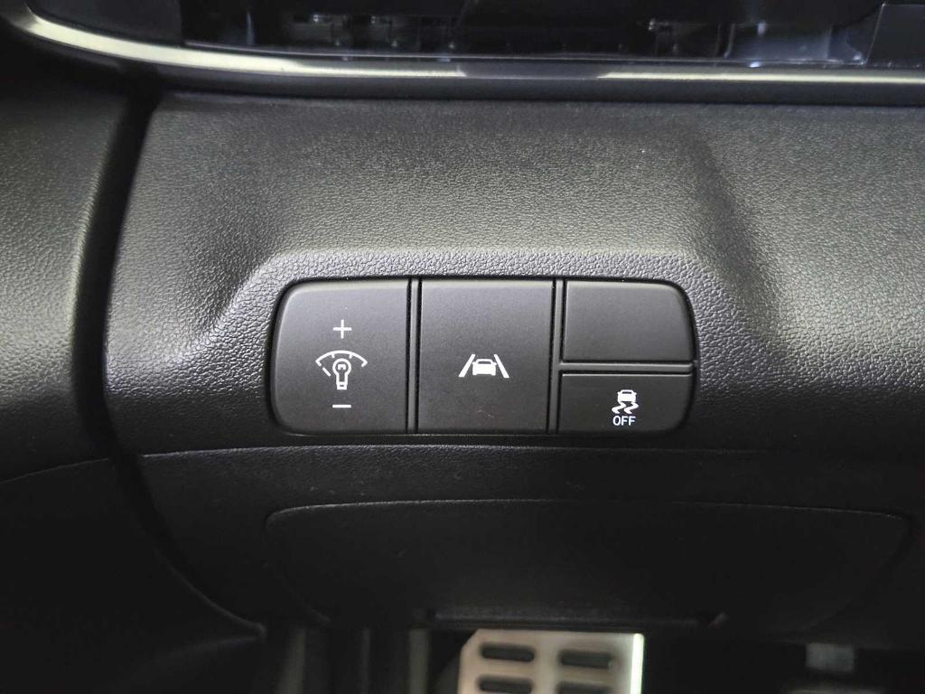 used 2021 Hyundai Elantra car, priced at $19,977