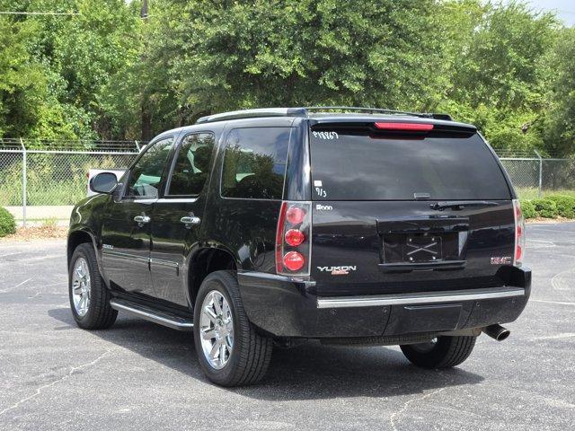 used 2014 GMC Yukon car, priced at $23,995