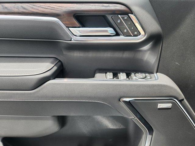 new 2025 GMC Sierra 1500 car, priced at $57,525