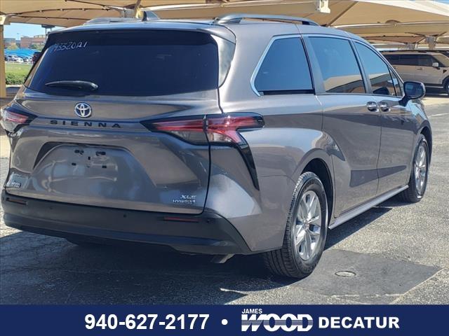 used 2022 Toyota Sienna car, priced at $37,977