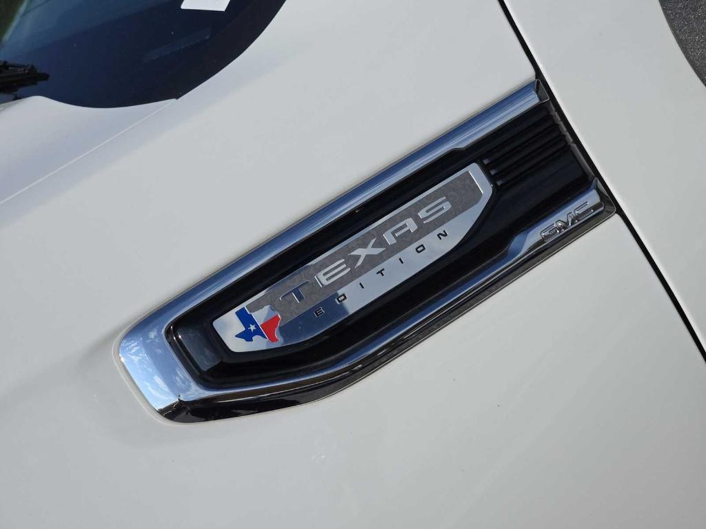 used 2023 GMC Sierra 1500 car, priced at $52,677