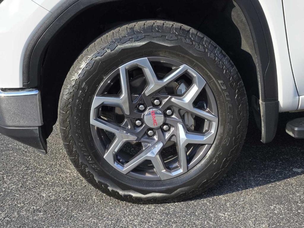 used 2023 GMC Sierra 1500 car, priced at $52,677
