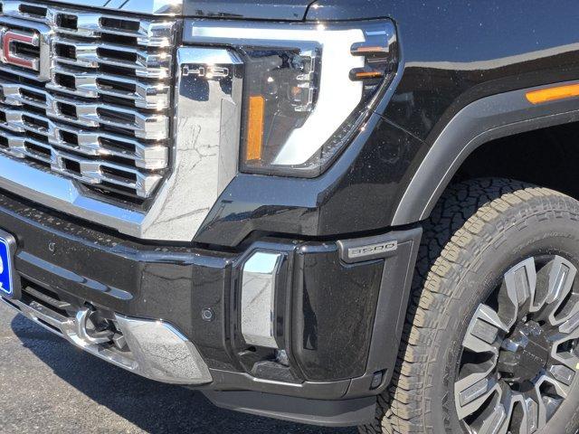 new 2025 GMC Sierra 3500 car, priced at $81,915