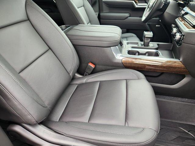 new 2025 GMC Sierra 1500 car, priced at $56,935