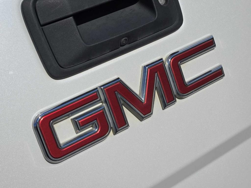 used 2018 GMC Sierra 1500 car, priced at $17,577