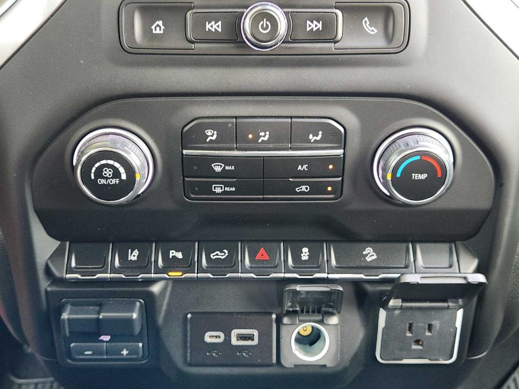 used 2024 Chevrolet Silverado 2500 car, priced at $47,177
