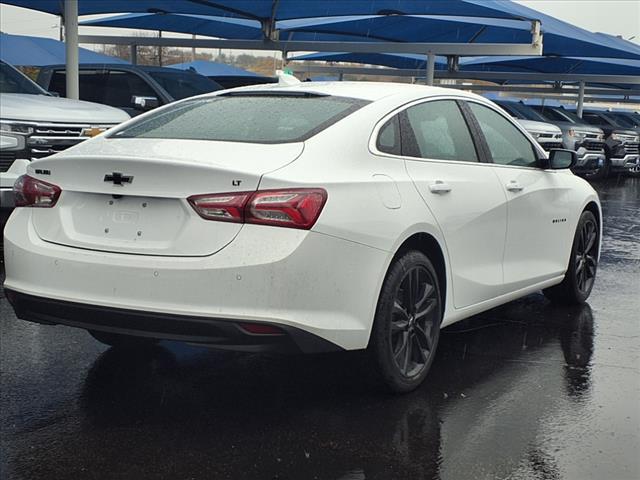 new 2025 Chevrolet Malibu car, priced at $28,440