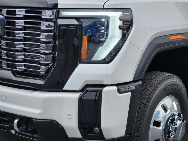new 2025 GMC Sierra 3500 car, priced at $97,992