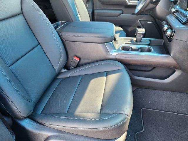 new 2025 GMC Sierra 1500 car, priced at $58,020
