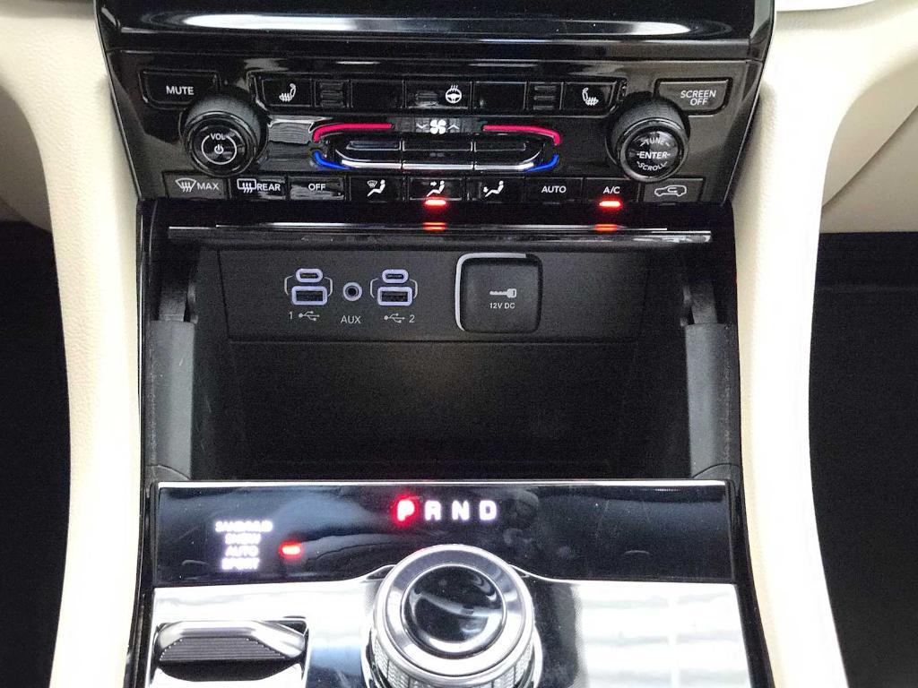 used 2023 Jeep Grand Cherokee car, priced at $31,977