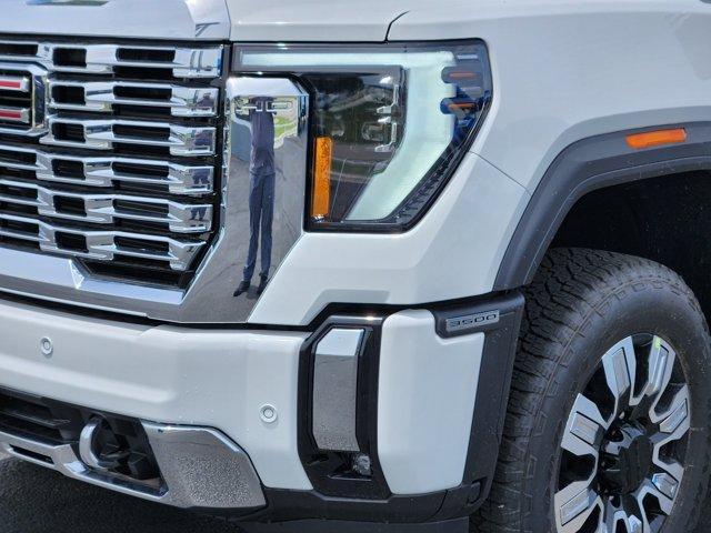 new 2025 GMC Sierra 3500 car, priced at $84,720
