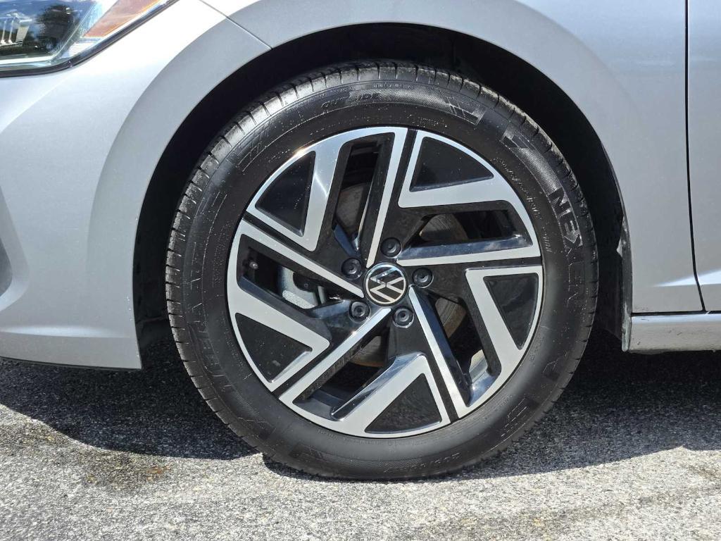 used 2024 Volkswagen Jetta car, priced at $26,377