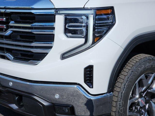 new 2025 GMC Sierra 1500 car, priced at $57,525
