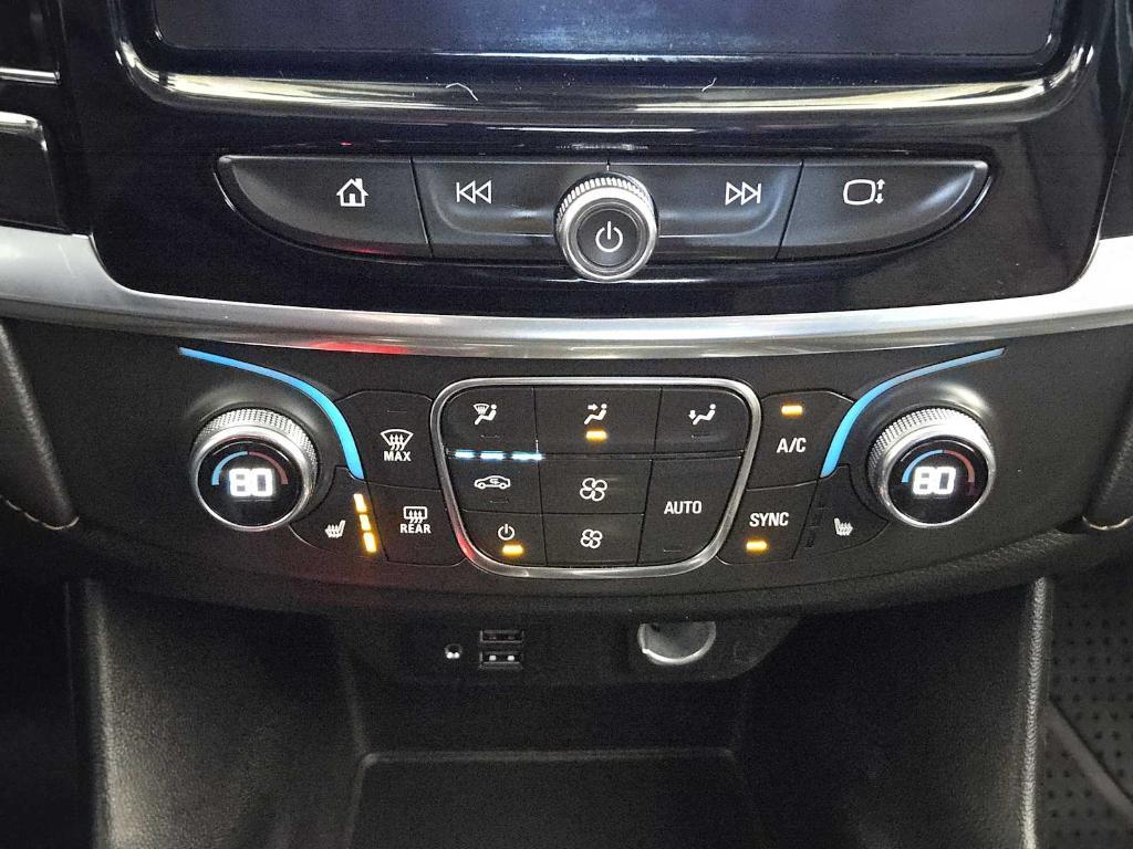 used 2021 Chevrolet Traverse car, priced at $17,977