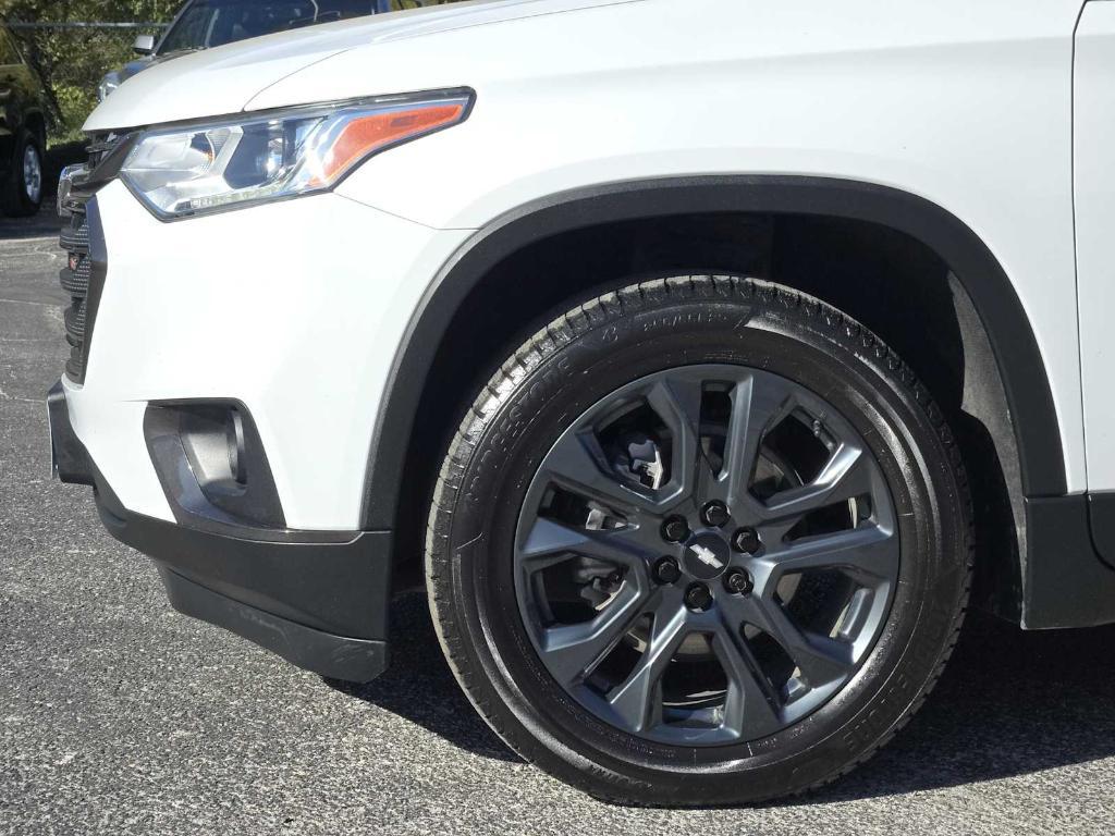 used 2021 Chevrolet Traverse car, priced at $17,977